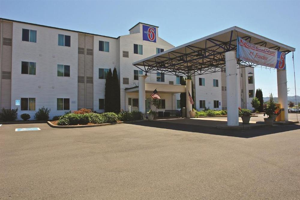 Motel 6-Roseburg, Or المظهر الخارجي الصورة